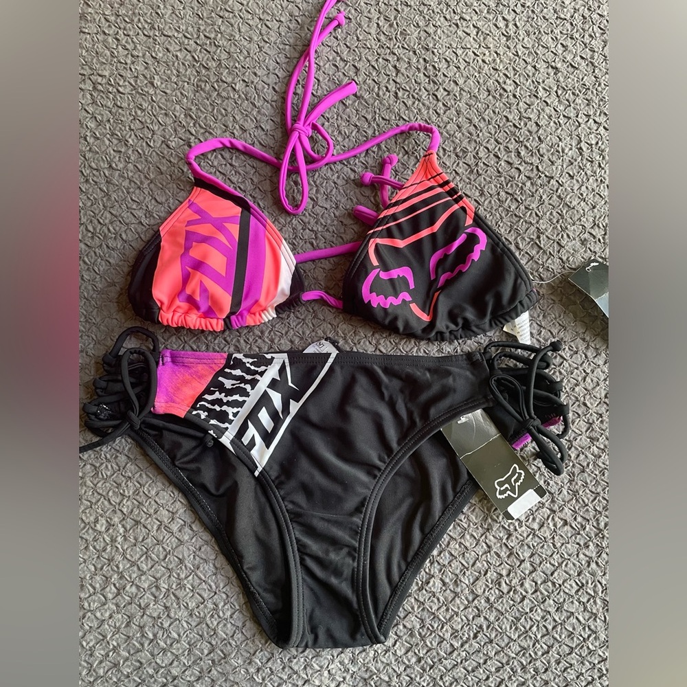 Fox Racing co.  Bikini T:S B:M. NWT